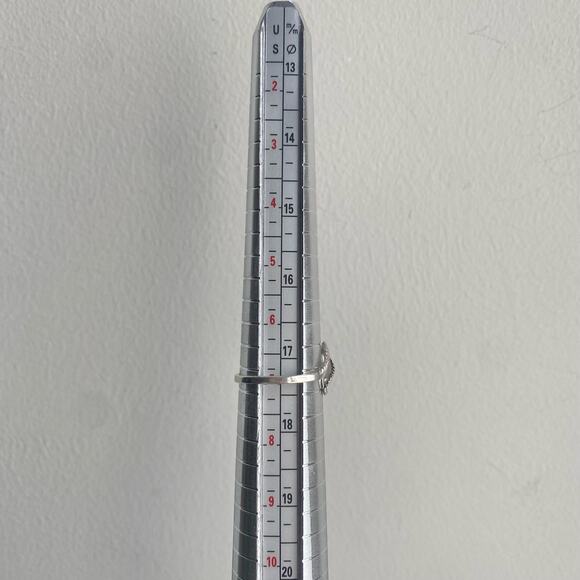 925 Sterling Silver Wavy Swirl Twist Ring Minimalist Band Etched Women's Size 7 - Picture 3 of 5